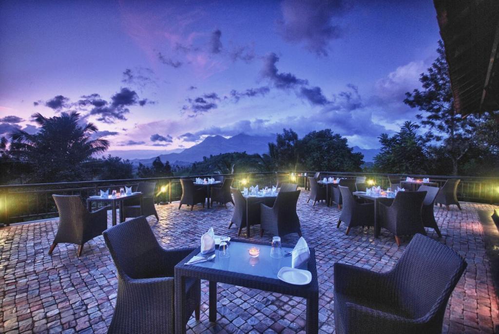 The Windflower Resort & Spa, Vythiri Ваянад Екстериор снимка